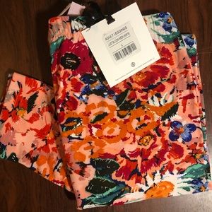 Agnes & Dora Just Bloom Leggings Size L